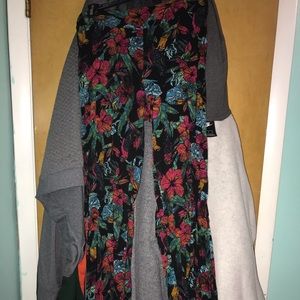 Bell bottoms, flare, comfy pants